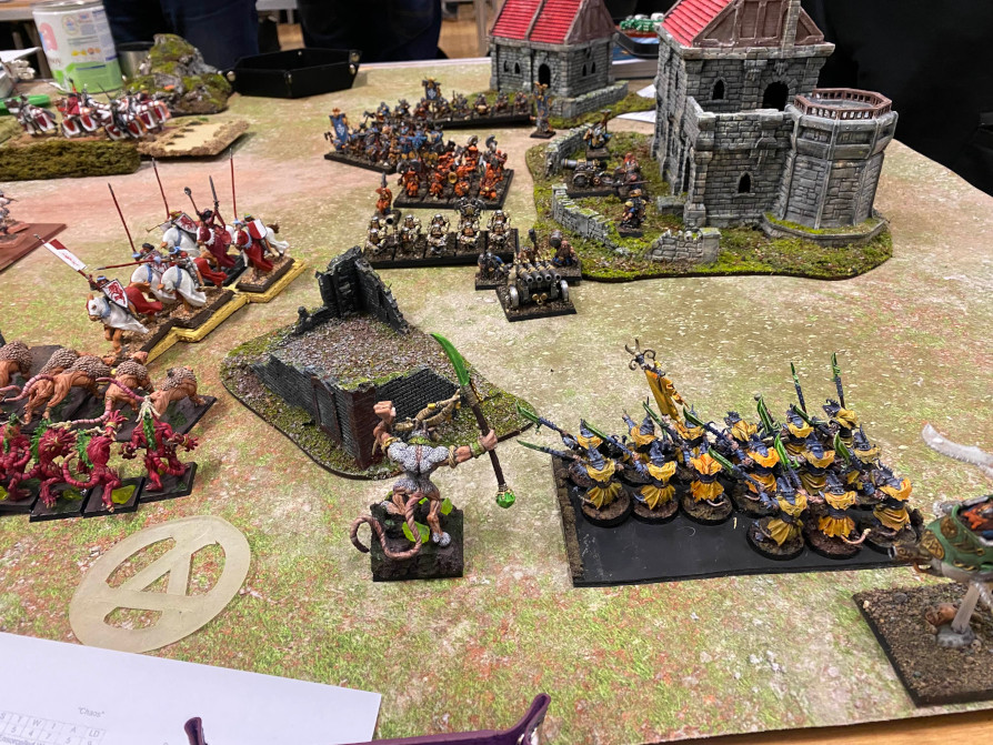 Old World Skaven vs Bretonians & Dwarves